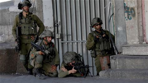 İ­s­r­a­i­l­ ­g­ü­ç­l­e­r­i­ ­i­ş­g­a­l­ ­a­l­t­ı­n­d­a­k­i­ ­B­a­t­ı­ ­Ş­e­r­i­a­’­d­a­ ­3­ ­F­i­l­i­s­t­i­n­l­i­y­i­ ­ö­l­d­ü­r­d­ü­